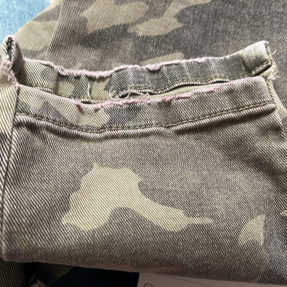 Zara Z1975 Denim Camo Distressed Cropped Leg Jeans in Size 8 - Picture 9 of 10